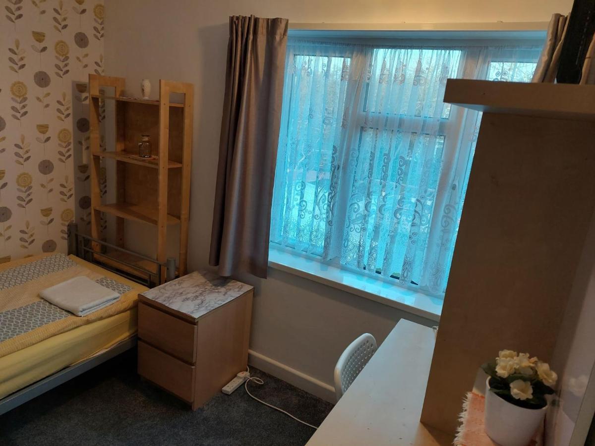 Home Accommodation Southampton Eksteriør bilde