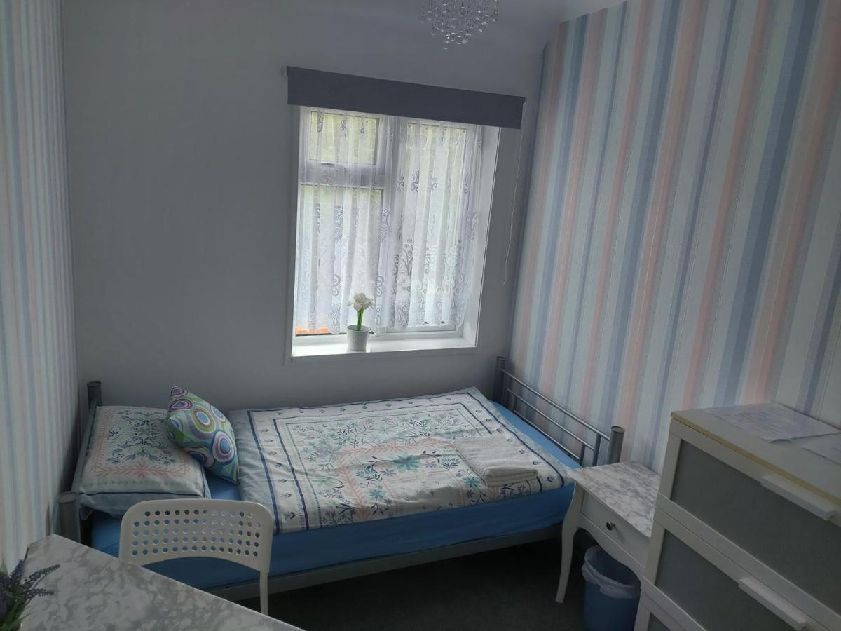 Home Accommodation Southampton Eksteriør bilde