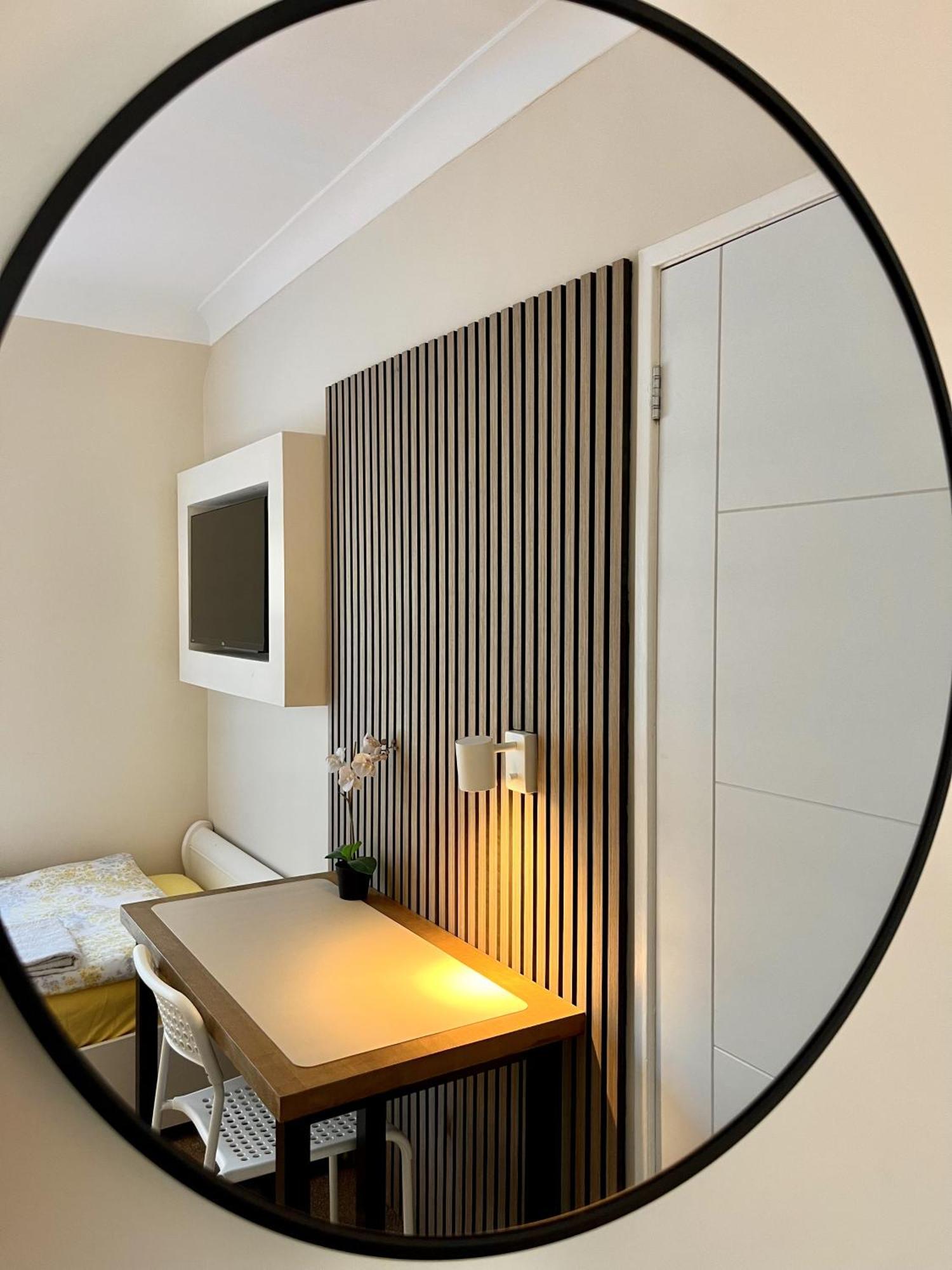 Home Accommodation Southampton Eksteriør bilde