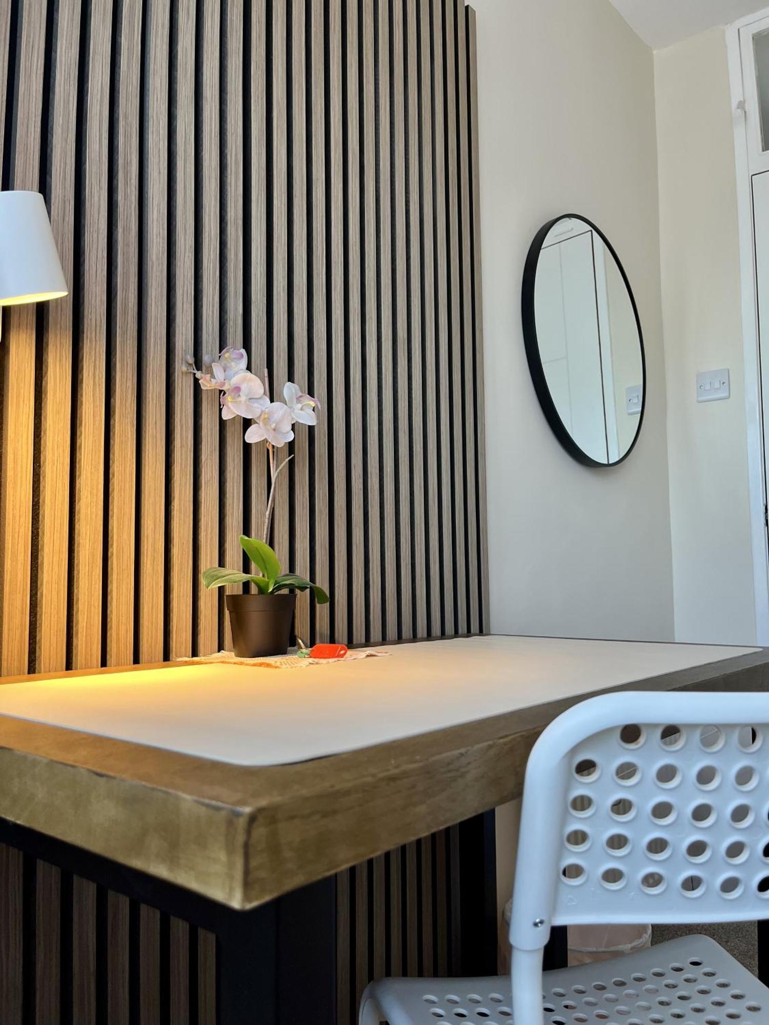 Home Accommodation Southampton Eksteriør bilde