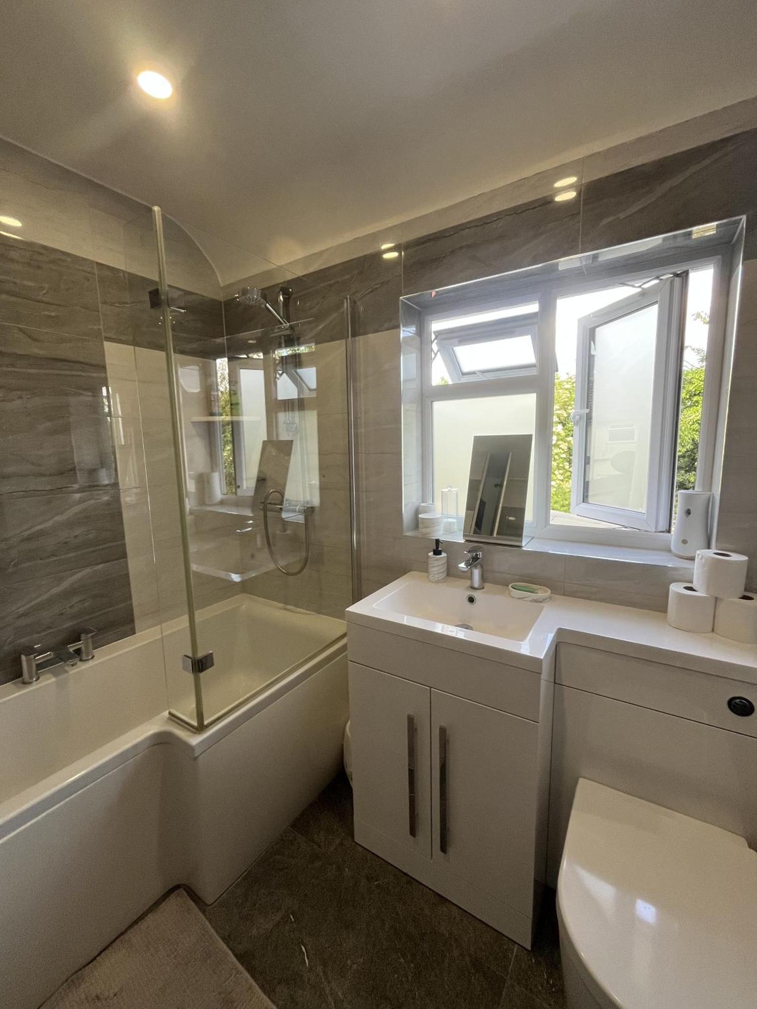 Home Accommodation Southampton Eksteriør bilde